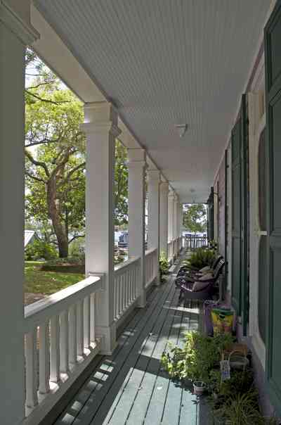 14830+Innerarity+Point+Rd-side+porch-east_01.jpg:  