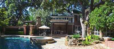 300+Woodbridge+Circle-patio_01.jpg:  