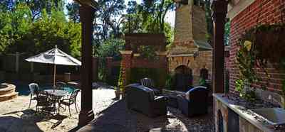 300+Woodbridge+Circle-patio_05.jpg:  