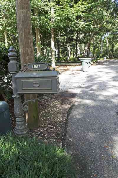 313+Woodbridge+Dr-mailbox+.jpg:  