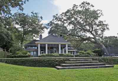 313+Woodbridge+Dr-rear+facade_01.jpg:  