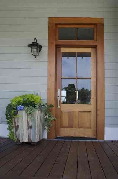 400+LaRua+Landing-front+door.jpg:  , 