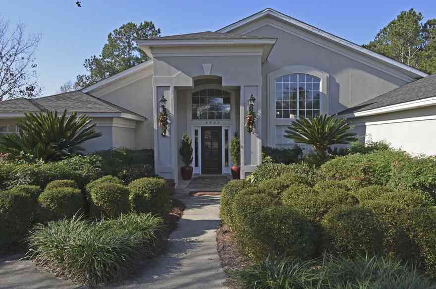 5527+oakmont+dr-facade.jpg:  