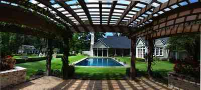 5564+Lakewood+Dr-trellis_02.jpg:  