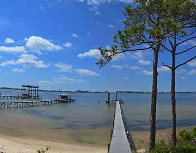 5850+Innerarity-backyard_02.jpg:  