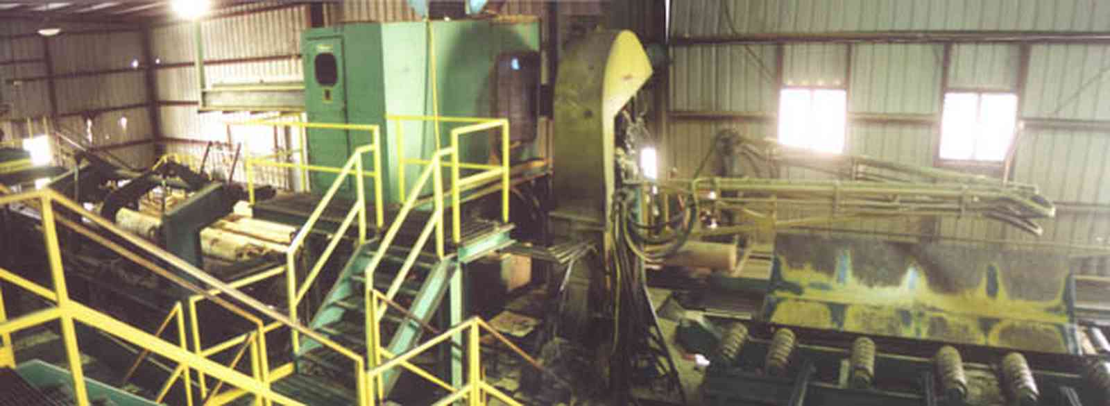 Brewton:-T.R.-Miller-Lumber-Company_6.jpg:  catwalk, logs, sawmill