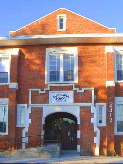 Chumuckla:-School_03.jpg:  brick facade, quoin, pediment, schoolhouse, classical revival architectural style