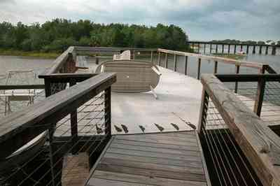 East-Hill:-1801-East-La-Rua-Street_15.jpg:  pensacola bay, bayou texar, railroad trestle, csx railroad, island, bay, deck, pier, boat house