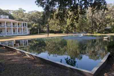 eden+gardens+state+park-house+_26_+pool_02.jpg:  