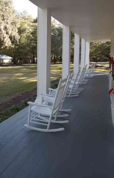 eden+gardens+state+park-house-porch_01.jpg:  