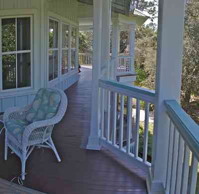 fishbein-back+porch+west_01.jpg:  