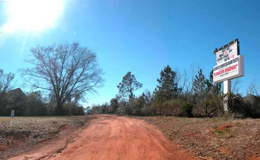 Flomaton:-Speedway_01.jpg:  dirt track, racing, car racing, red clay road, dirt racing, dirt sports, indy car, 