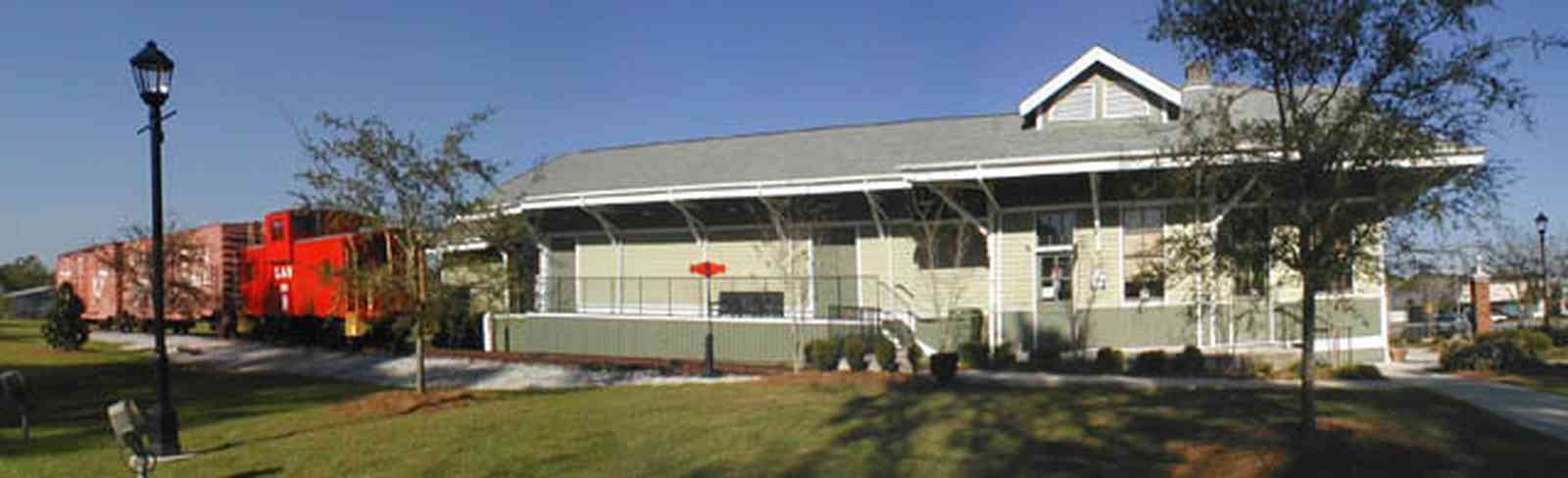 Foley:-Train-Station_04.jpg:  train, locomotive, depot, train station, victorian architecture, caboose, alabama