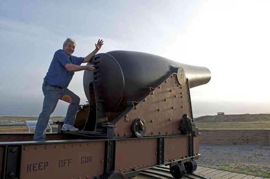 Fort+Pickens+Guns-Dave_01.jpg:  
