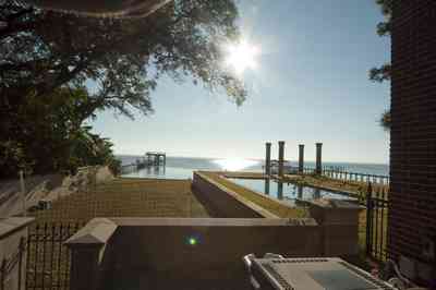 gulf+breeze-111+shoreline-south+side_02.jpg:  , 