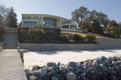 gulf+breeze-peake_27_s+point-couch+dreams-bay+view+reverse_02.jpg:  