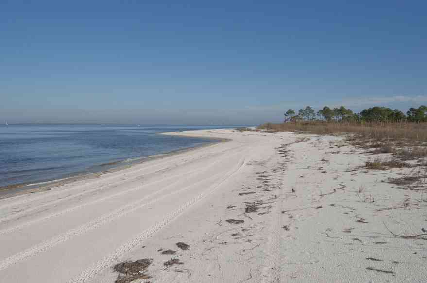 12-31-09+gins+battery+worth-beach+east+view.jpg:  