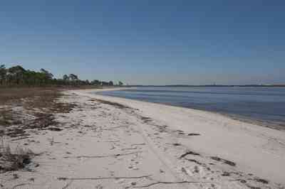 12-31-09+gins+battery+worth-beach+west+view.jpg:  