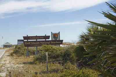 gulf+islands+national+seashore-johnson+beach_01.jpg:  