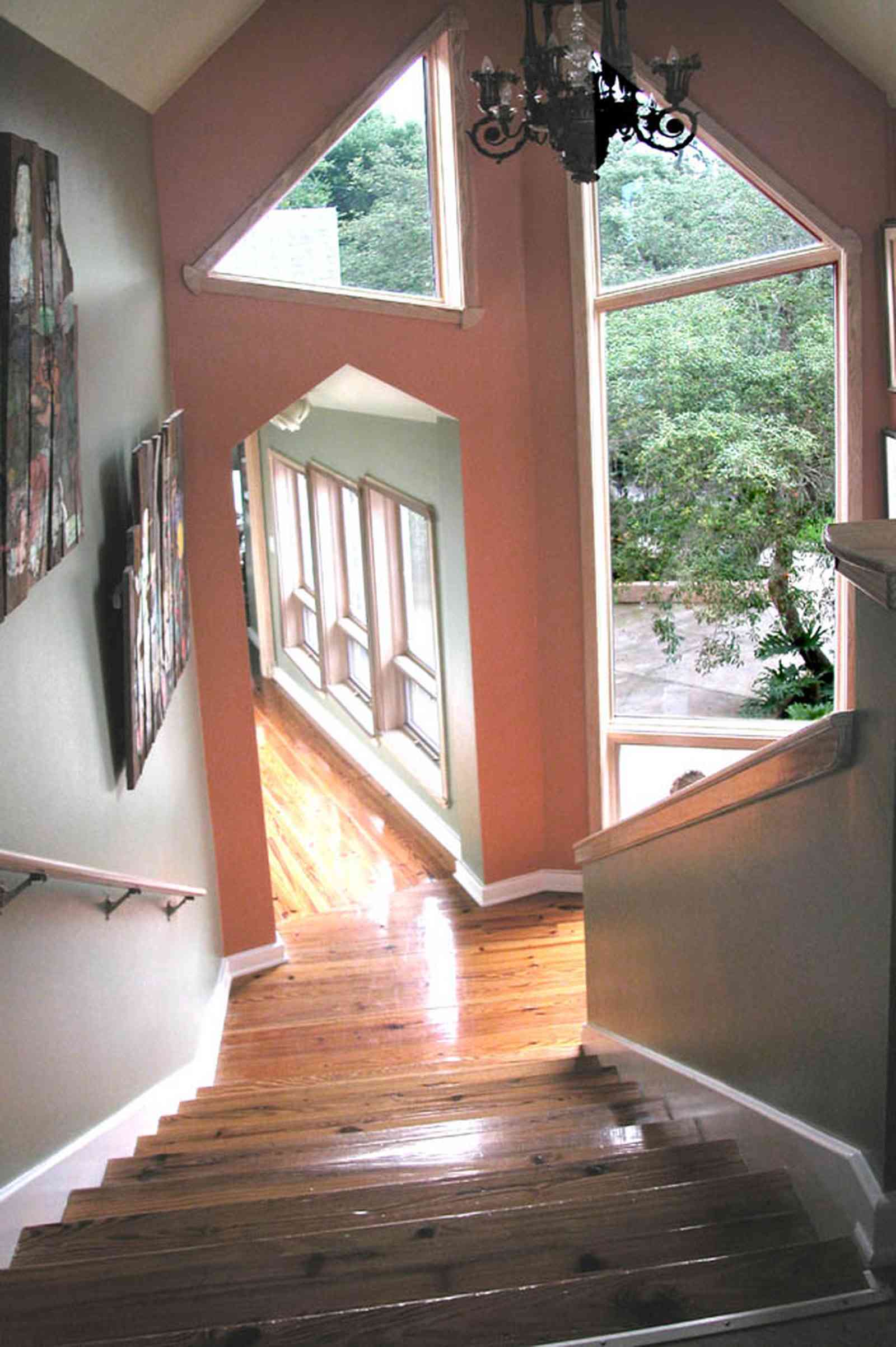 Gulf-Breeze:-92-High-Point-Drive_12a.jpg:  central hall, stairway, oak tree, modern architecture