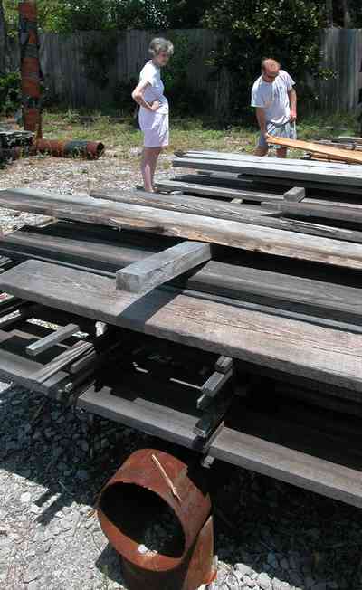 Gulf-Breeze:-Heart-Pine-Lumber-Mill_02.jpg:  long-leaf pine, lumber, fat pine, stacks of wood, lumber mill, curley pine, heartwood, lumber company