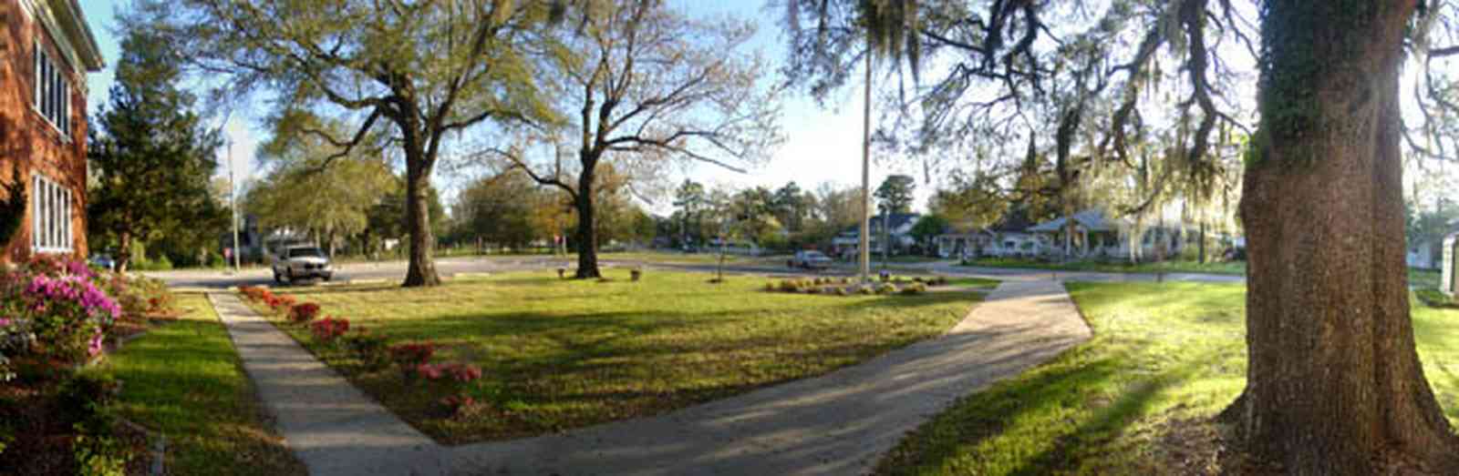 Milton:-Canal-Street-School_04.jpg:  oak tree, spanish moss, school building