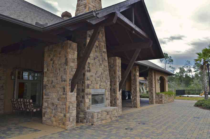 nature+trail+lodge_01.jpg:  