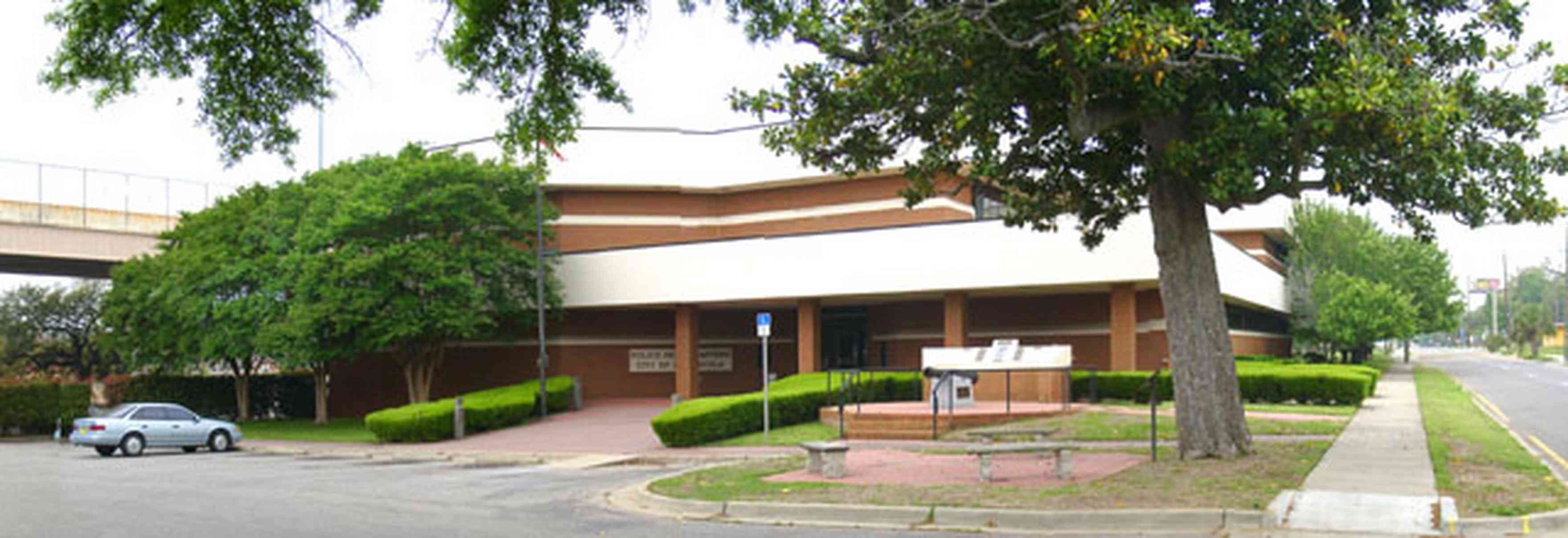 Old-East-Hill:-Police-Station_01.jpg:  police officers, k-9 corp