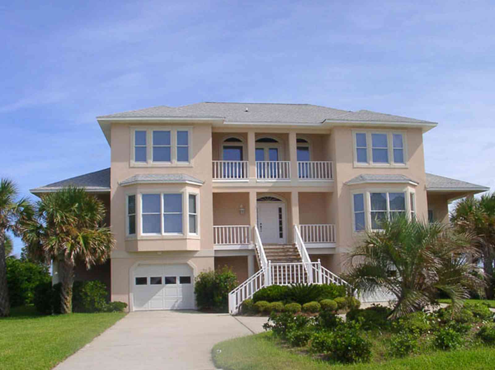 Pensacola-Beach:-Hermosa-St-Homes_12.jpg:  mediterrean villa, gulf of mexico, palm tree