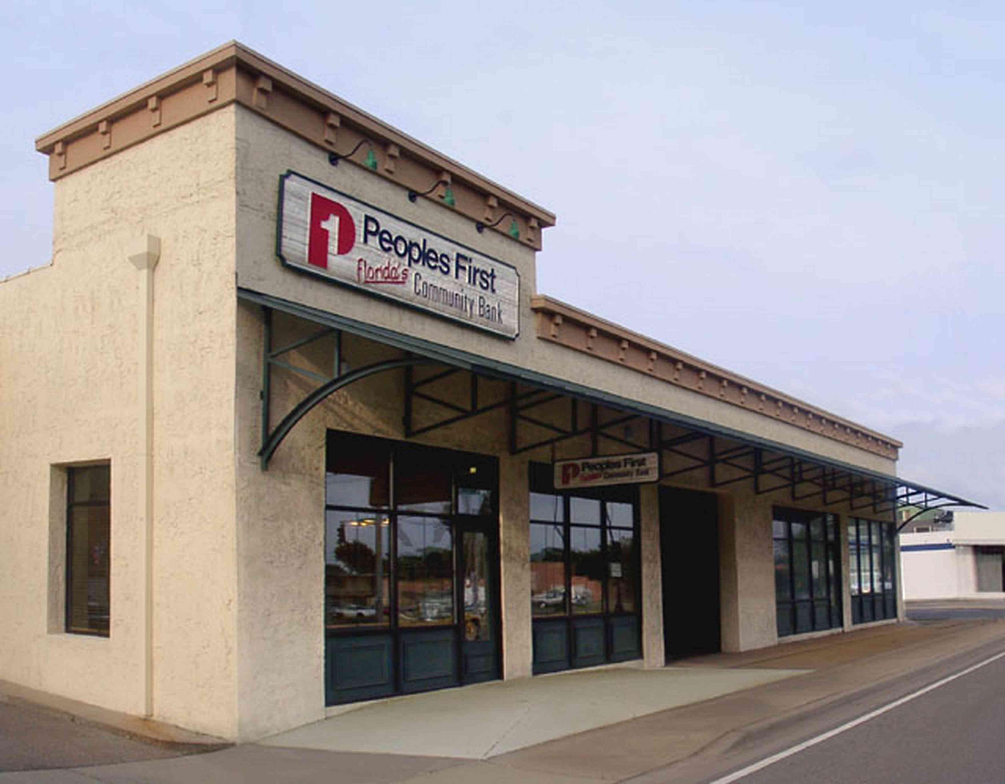 Pensacola:-Downtown:-Peoples-First-Bank_01.jpg:  bank, full servies, banking center, mortgage services, business banking, loan center, 