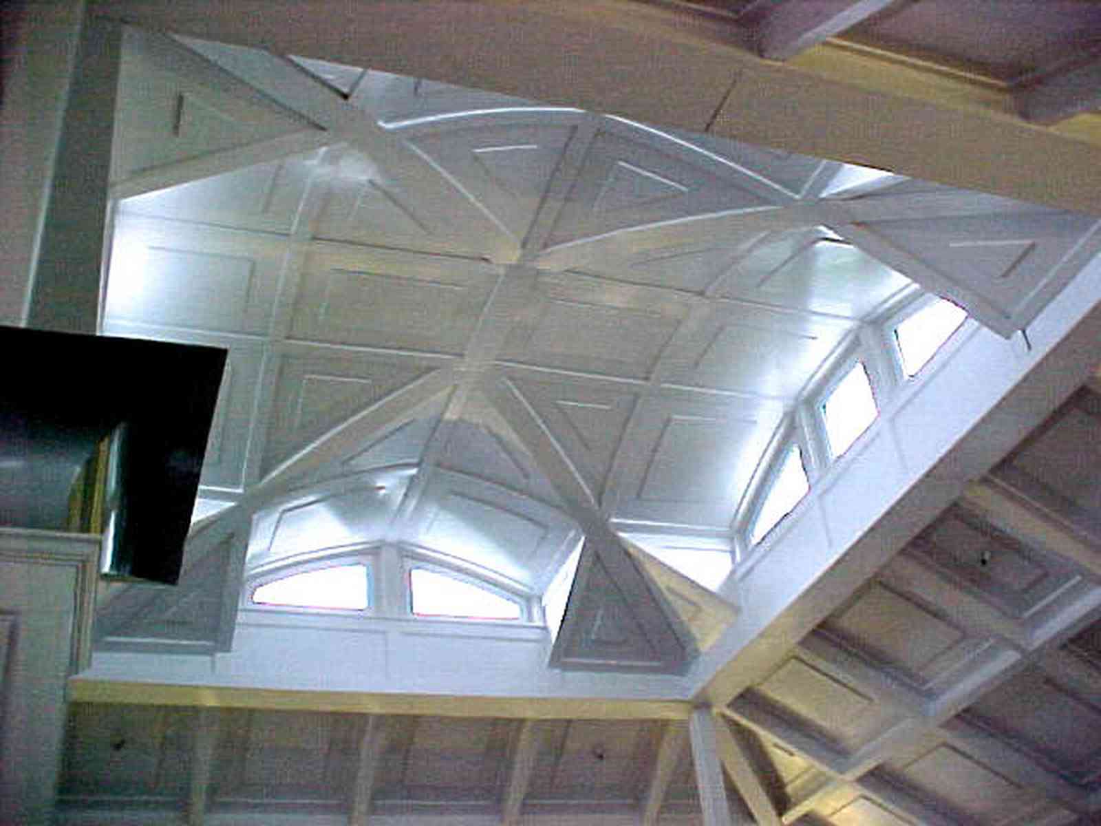 Pensacola:-Downtown:-Quina,-Grundhoefer,-Royal-Architects_10.jpg:  architect, office space, loft, arch, medallion