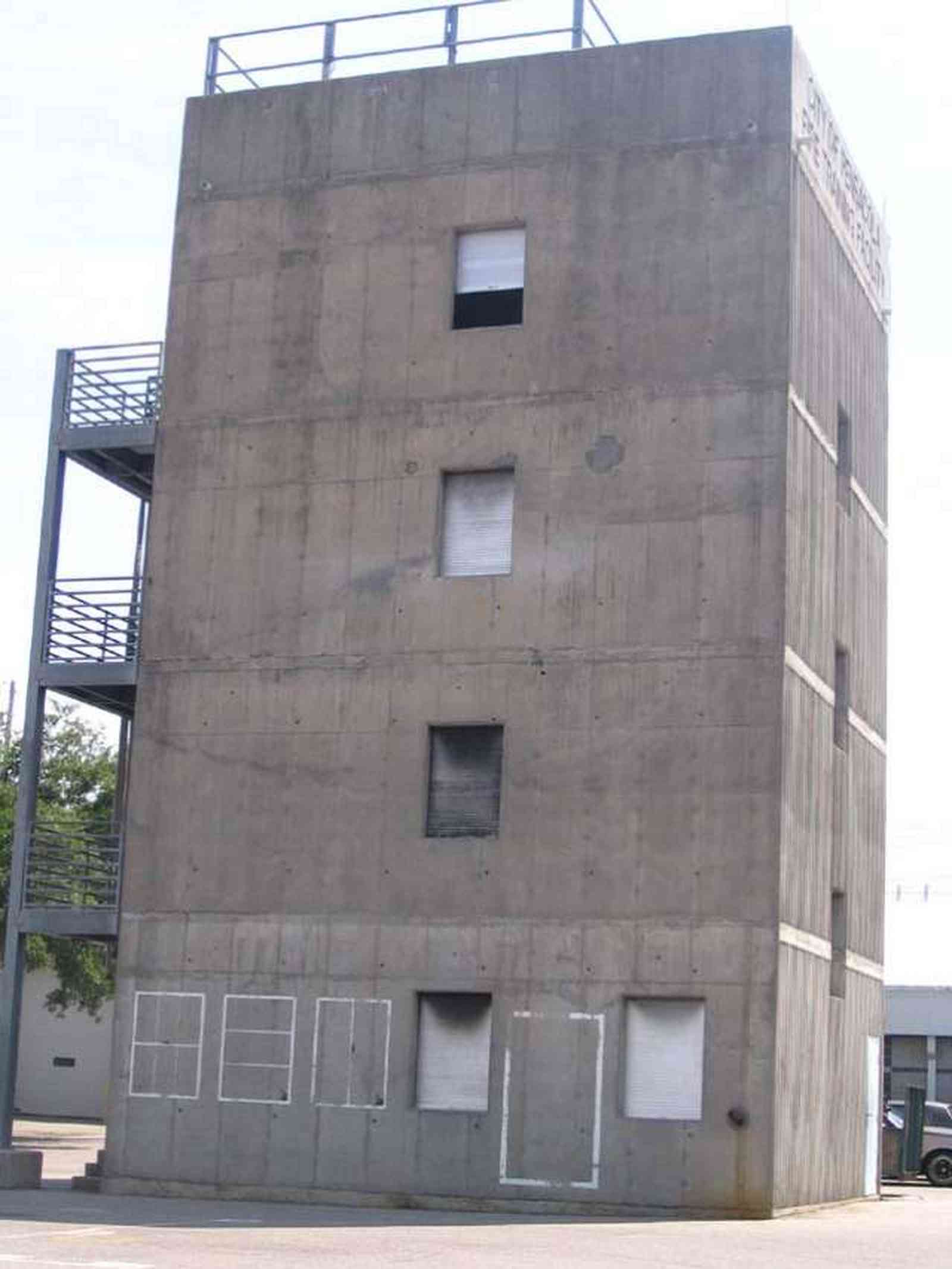 Pensacola:-Fire-Tower_03.jpg:  fire, tower, concrete, fire department, city of pensacola