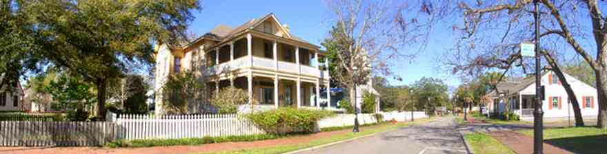 Pensacola:-Historic-Pensacola-Village:-Lear-Rocheblave-House_01.jpg:  victorian house, gingerbread trim, white picket fence, brick sidewalk, historic village
