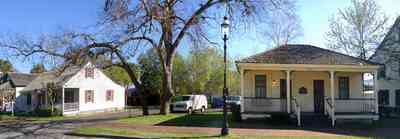 Pensacola:-Historic-Pensacola-Village:-The-Weavers-Cottage_02.jpg:  zaragoza street, victorian house, victorian cottage, gulf coast cottage, brick sidewalk, escambia bay, historic village