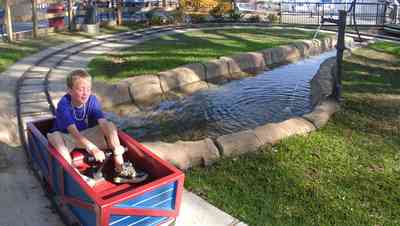 Pensacola:-Sams-Fun-City_11.jpg:  minature train, amusement park