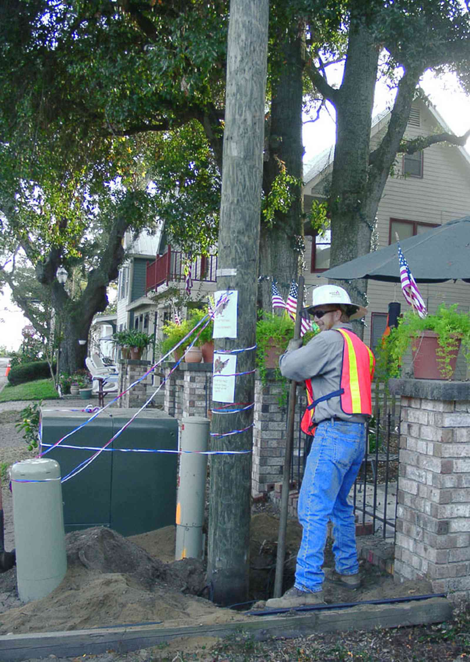 Pensacola:-Seville-Historic-District:-215-Cevallos-Street_12.jpg:  gulf power company, utility pole
