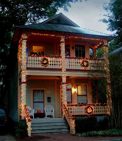 Pensacola:-Seville-Historic-District:-Camp-Dental-Lab_04.jpg:  christmas decorations, wreaths, garland