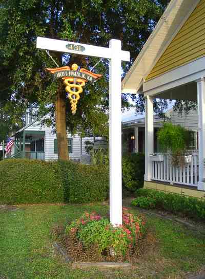 Pensacola:-Seville-Historic-District:-Louis-Fowler,-M.D._02.jpg:  medical practice, creole cottage