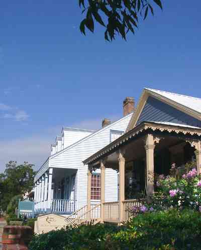 Pensacola:-Seville-Historic-District:-Rodney-L.-Rich-And-Company_02.jpg:  creole cottage, victorian shotgun, crepe myrtle