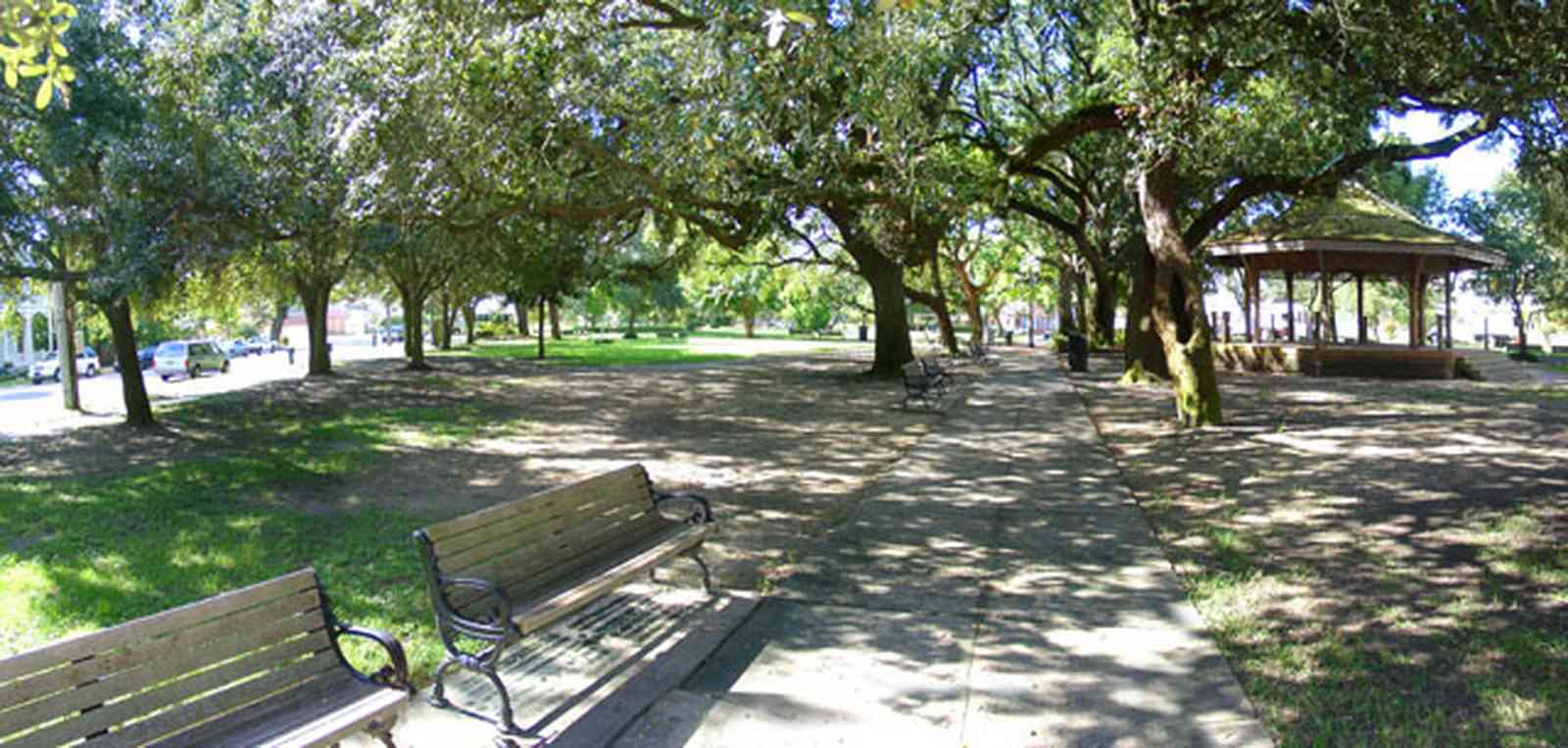Pensacola:-Seville-Historic-District:-Seville-Square_09.jpg:  gazebo, public square, town square, park bench, oak tree