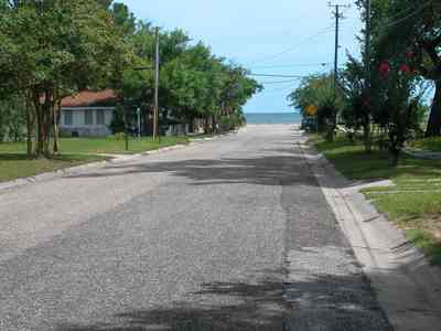Sanders-Beach:-809-South-I-Street_00.jpg:  pensacola bay, oak tree, crepe myrtle tree, beach, recreational area