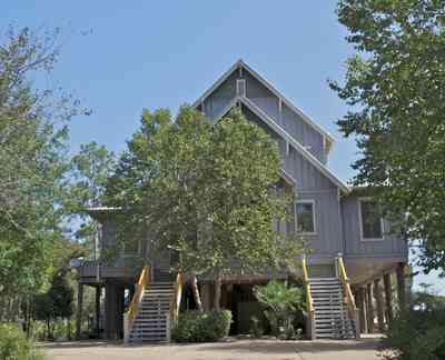 stephens-facade_02.jpg:  