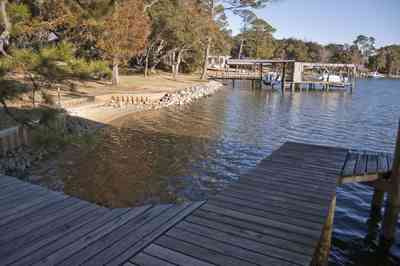 10+walton+dock-south+view_01.jpg:  