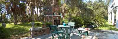 wilson+house-east+side+patio_01.jpg:  