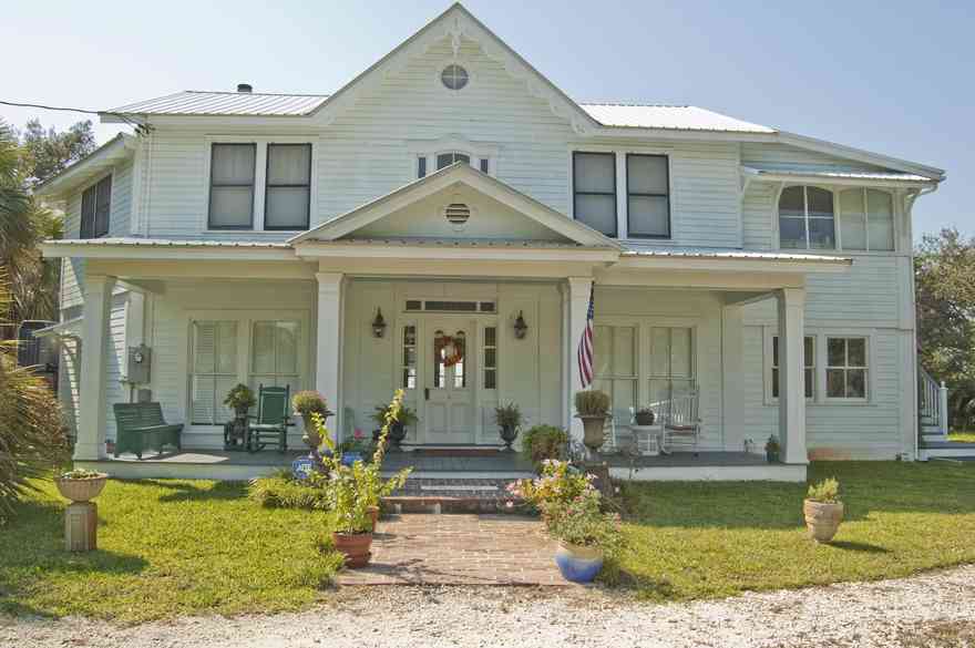 wilson+house-front+facade_01.jpg:  