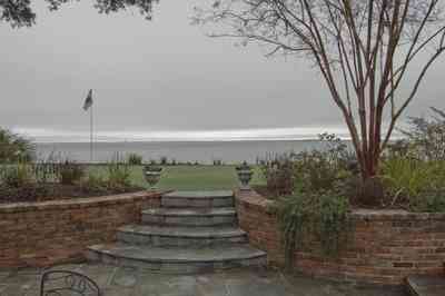 01-05-11-225+chipley+ave-gulf+view-putting+green.jpg:  