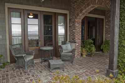 01-05-11-225+chipley+ave-open+porch-reverse.jpg:  