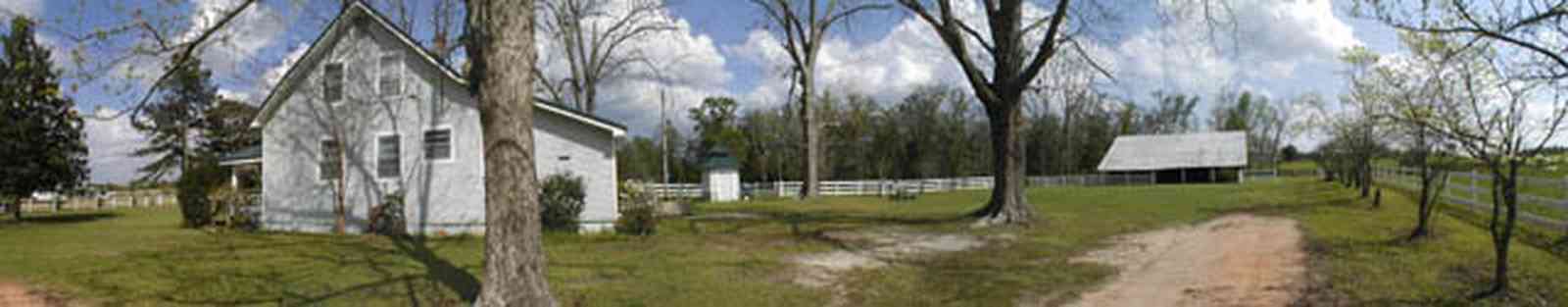 Molino:-Green-Farm_02.jpg:  cottage, farm house, farm land, pasture, front porch, barn