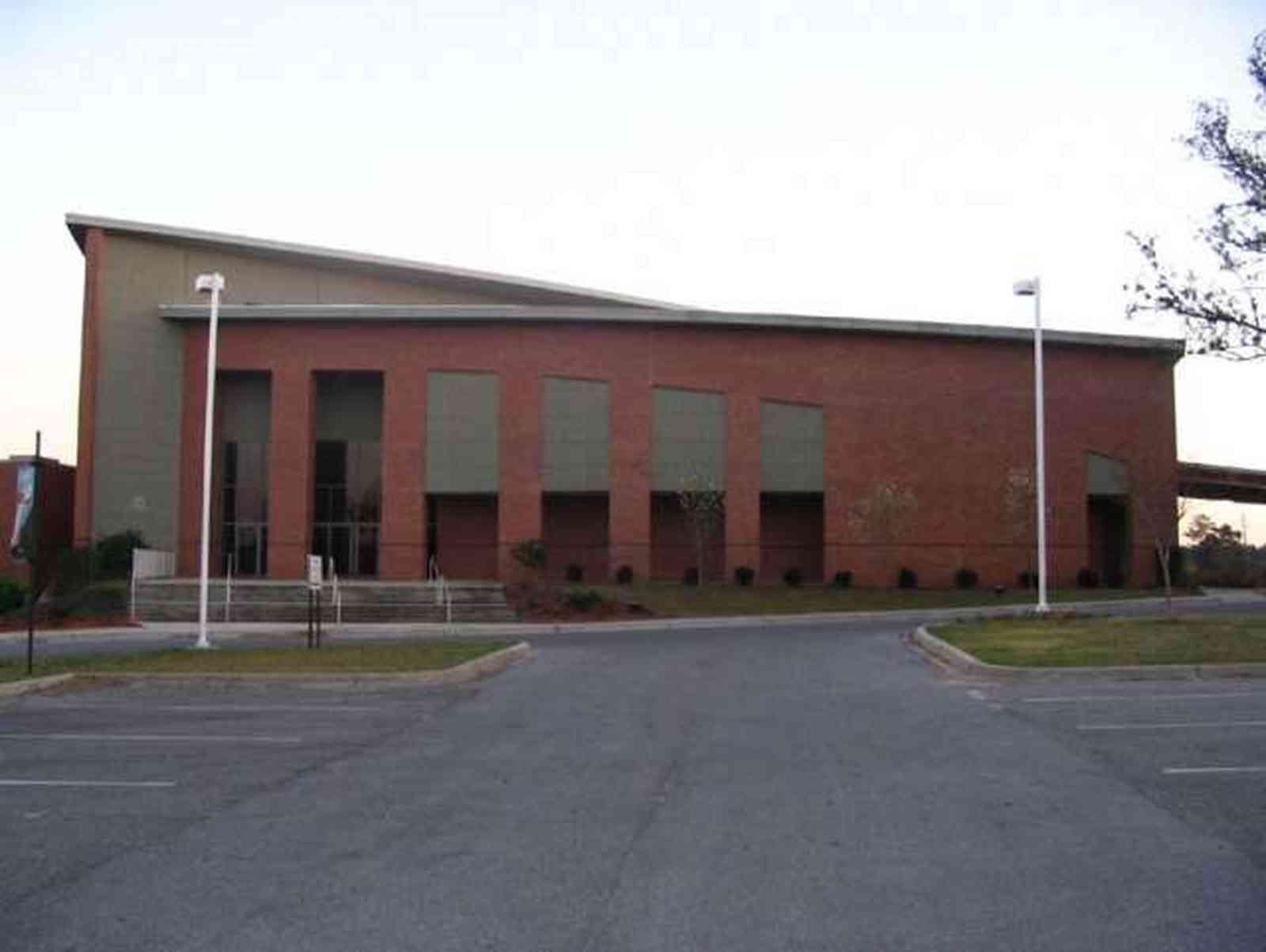 Pensacola:-Hillcrest-Baptist-Church_06.jpg:  church, brick, 9 mile road, baptist, modern, contemporary